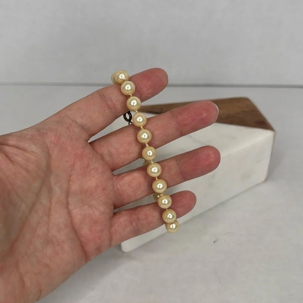 Vintage Cream Pearl Bracelet Lot C3